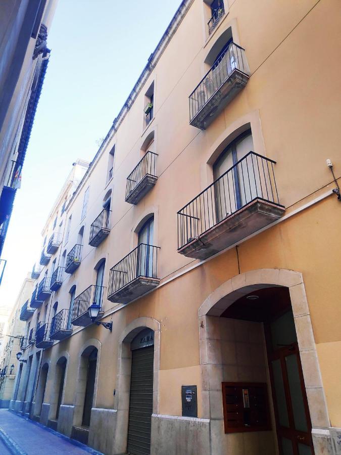 Spiral Stairs Duplex Apartment Figueres  Luaran gambar