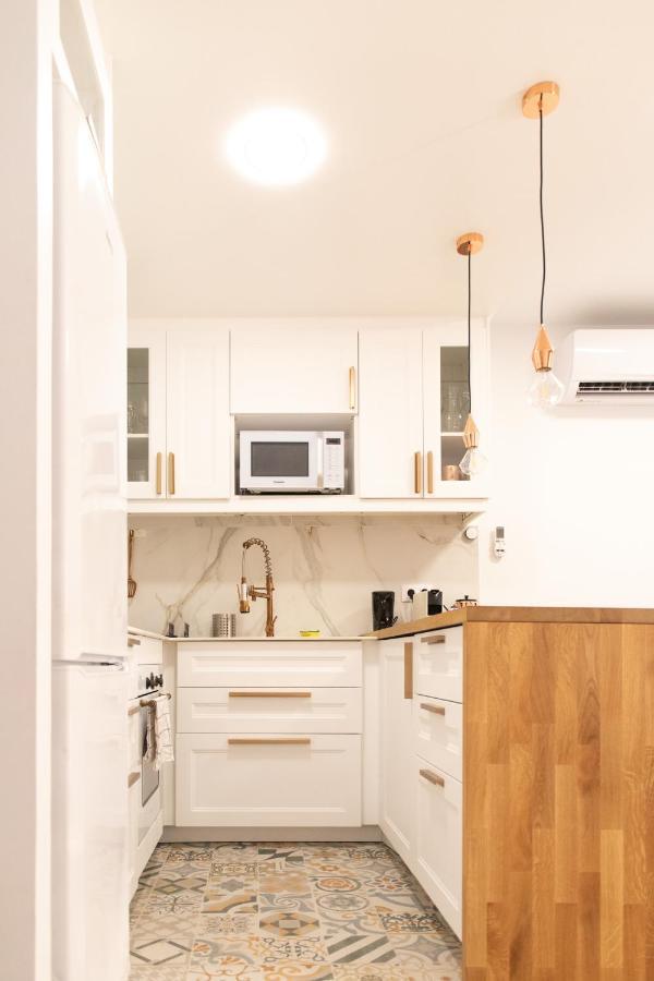 Spiral Stairs Duplex Apartment Figueres  Luaran gambar