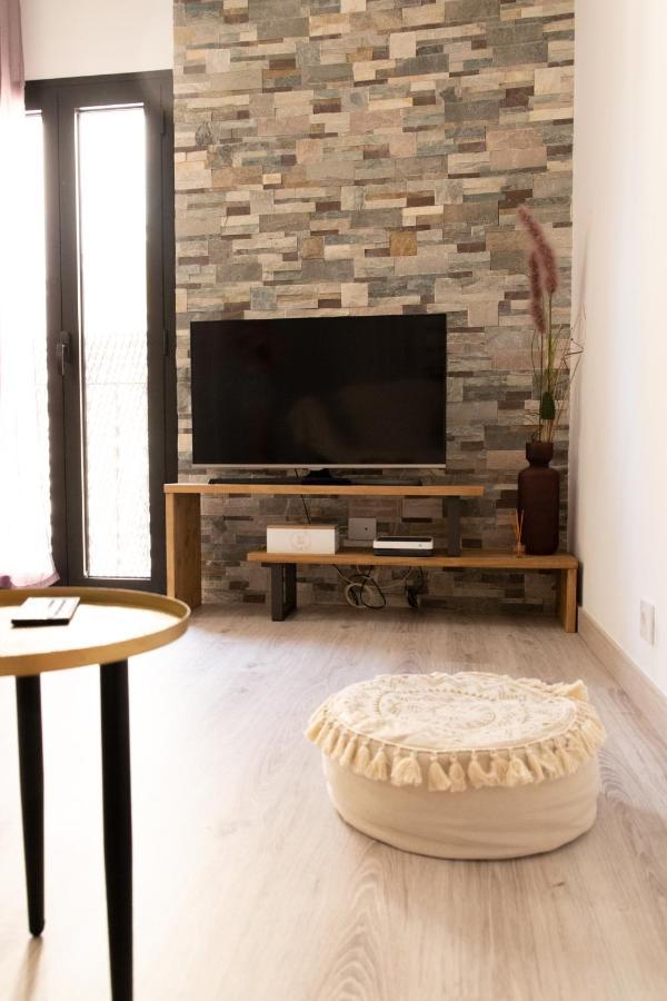 Spiral Stairs Duplex Apartment Figueres  Luaran gambar